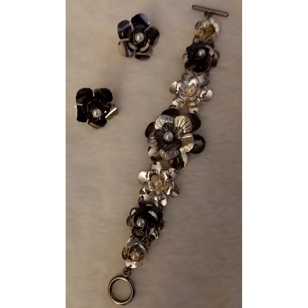 Jewelry Set Bracelet Earrings Black Silver tone Floral Design Costume 7 1/2" & 1